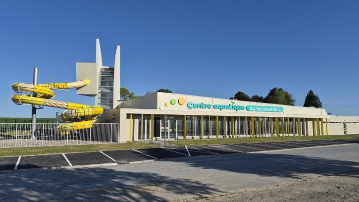 Photo de la façade du Centre Aquatique du Vermandois